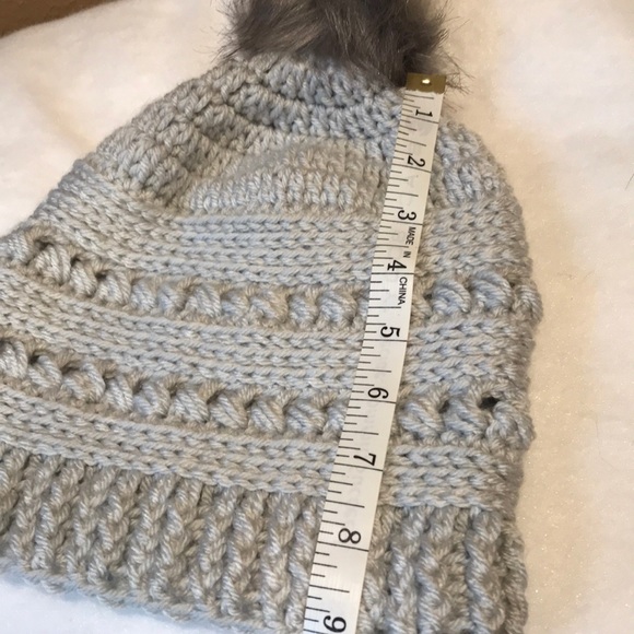 Bead Stitch Hand Crocheted Slouchy Hat/ Pom Pom - Picture 6 of 8